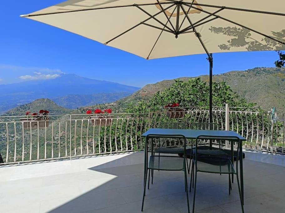 Stanza Mylai Etna View Lägenhet Castelmola Exteriör bild