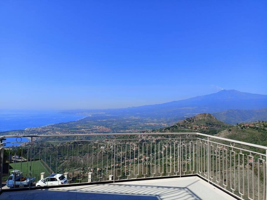 Stanza Mylai Etna View Lägenhet Castelmola Exteriör bild