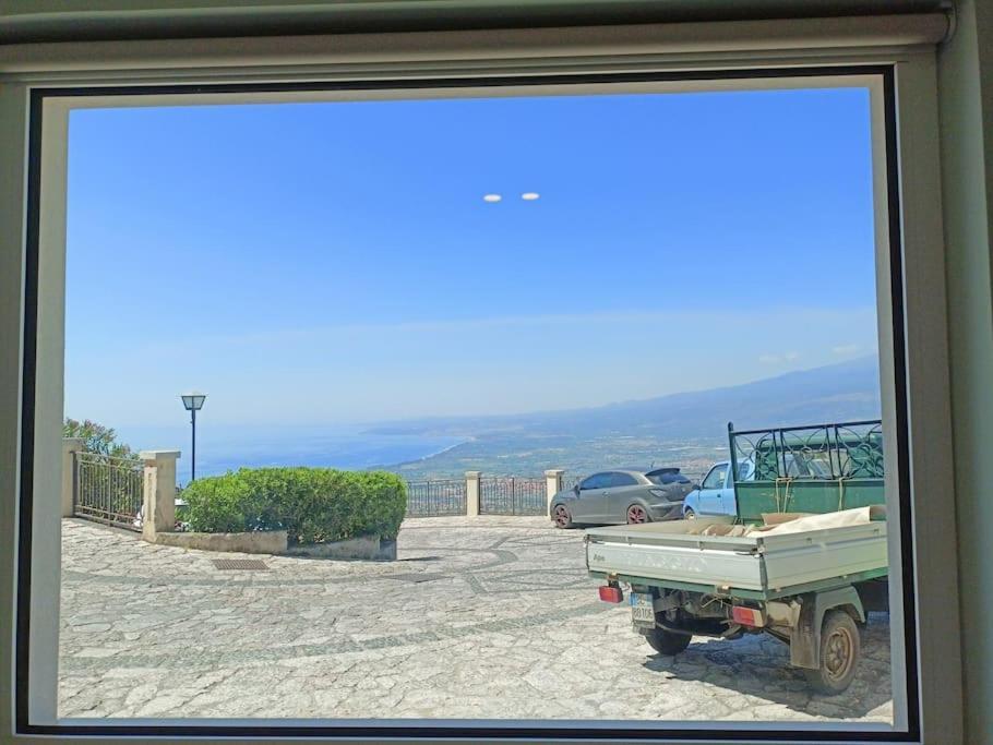 Stanza Mylai Etna View Lägenhet Castelmola Exteriör bild